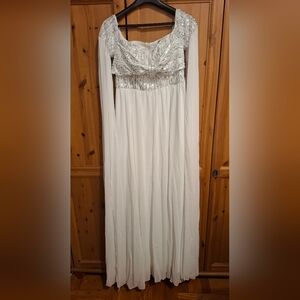 Stunning White Lace Wedding Dress